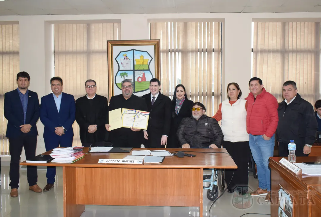 Reconocimiento al Mérito de Docente Destacado al Prof. Abg. José María Ortíz Martínez