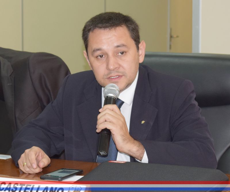 Concejal Castellano solicita al Ejecutivo Municipal realizar el despeje, la nivelación y la canalización de la calle Sgto. 1º Francisco Velasco
