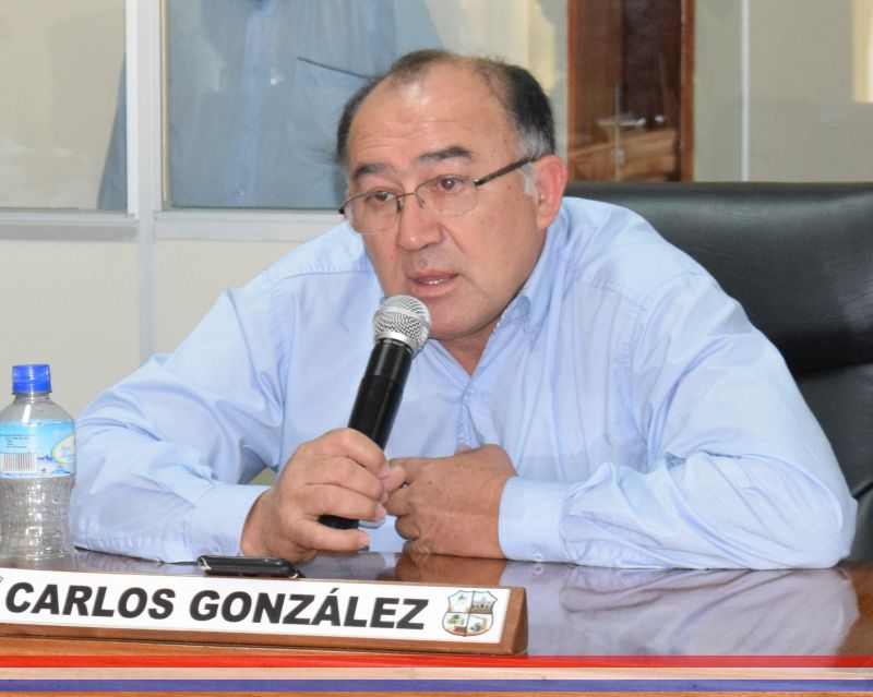 Solicitan a la Dirección de Servicios Básicos la limpieza de una escuela y sus alrededores ante la presencia de malezas y el peligro de alimañas
