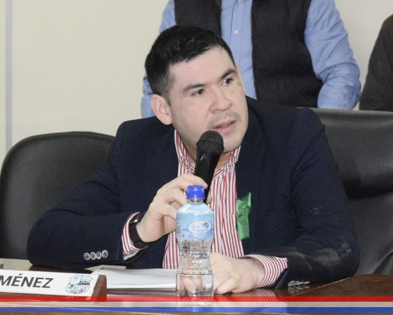 Personas que quieran donar ropa, abrigos, frazadas, calzados pueden acercarse hasta el local de la Junta Municipal