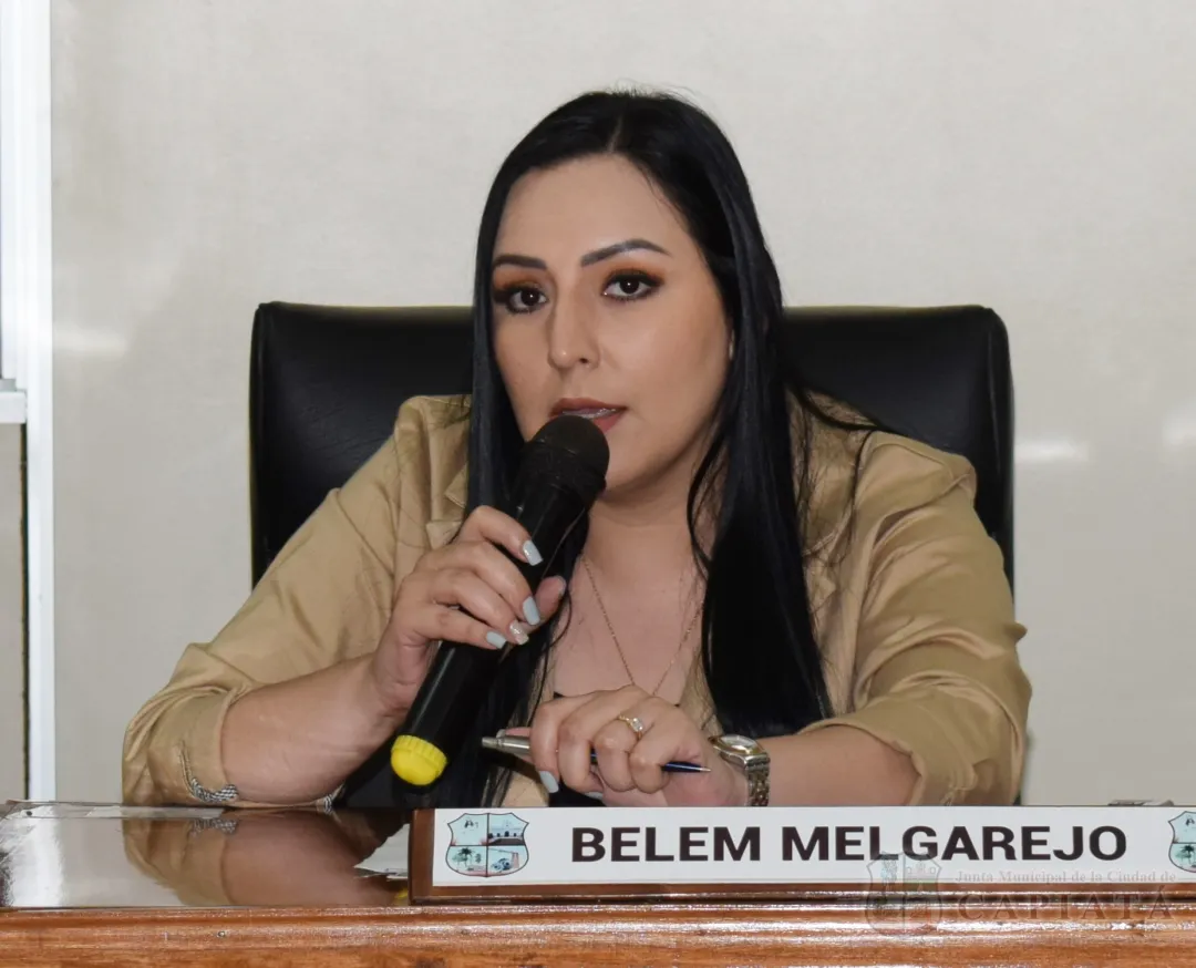 Concejala Melgarejo solicita el recapado o el bacheo de la calle Rojas Cañada en toda su extensión