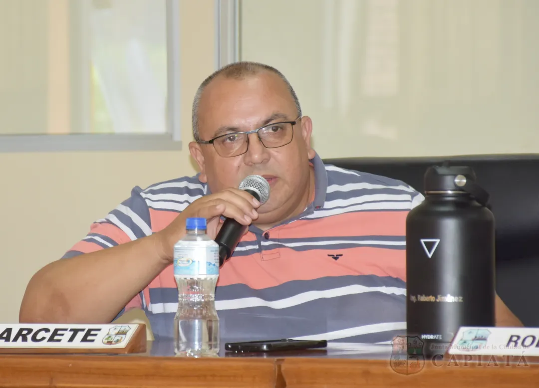 Concejal Garcete solicita a la PMT realizar control del tráfico y despeje de calle en importante intersección de Rojas Cañada