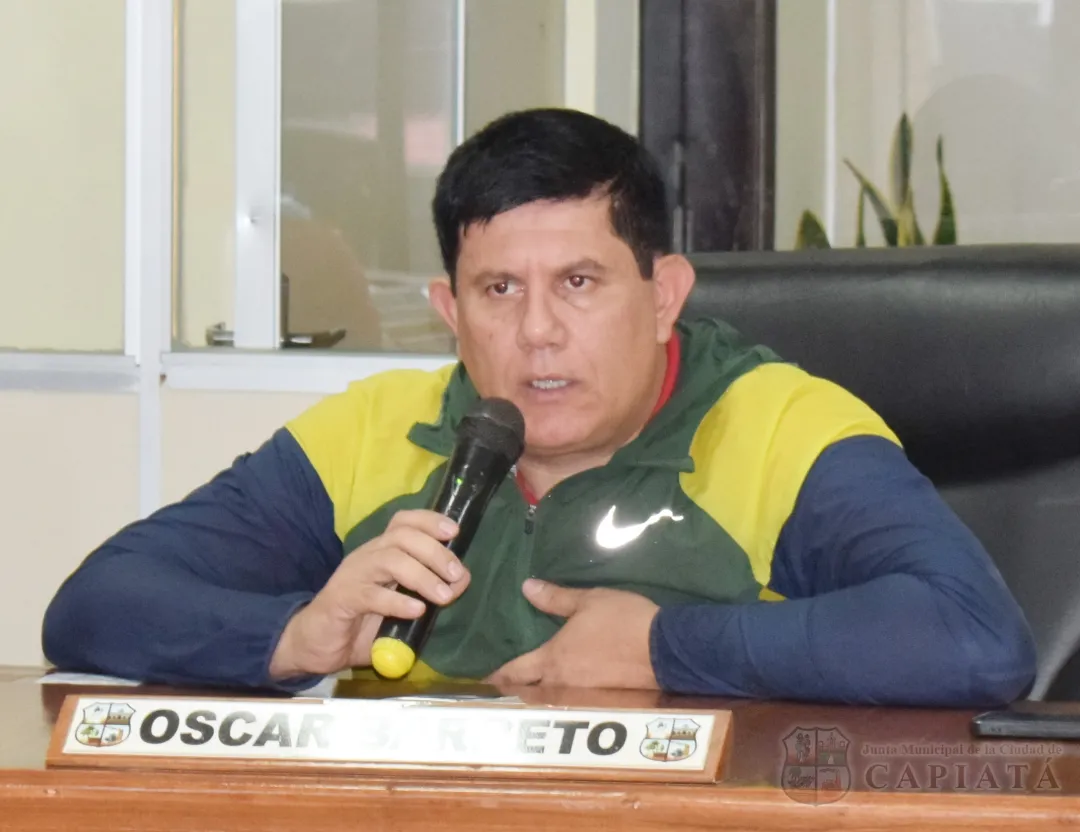 Concejal Barreto solicita informe del departamento de Obras con respecto a familia afectada por desborde de pozo ciego de vivienda aledaña