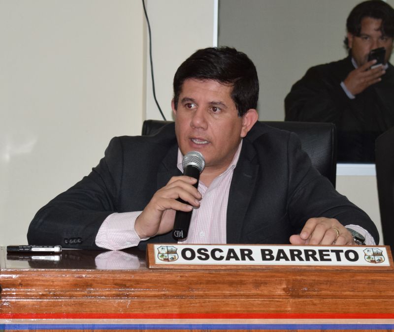 Concejal Barreto solicita al Ejecutivo Municipal el cumplimiento de la Ordenanza que establece el sentido de las calles en lo referente a la calle 12 de Octubre
