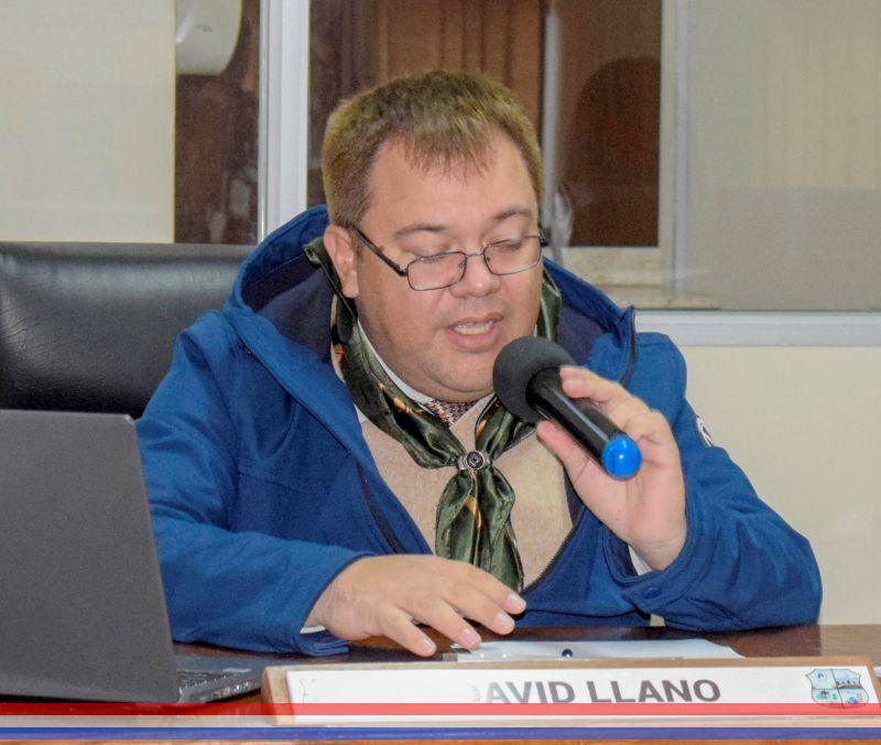Concejal Llano solicita el otorgamiento de seguro médico a los funcionarios municipales