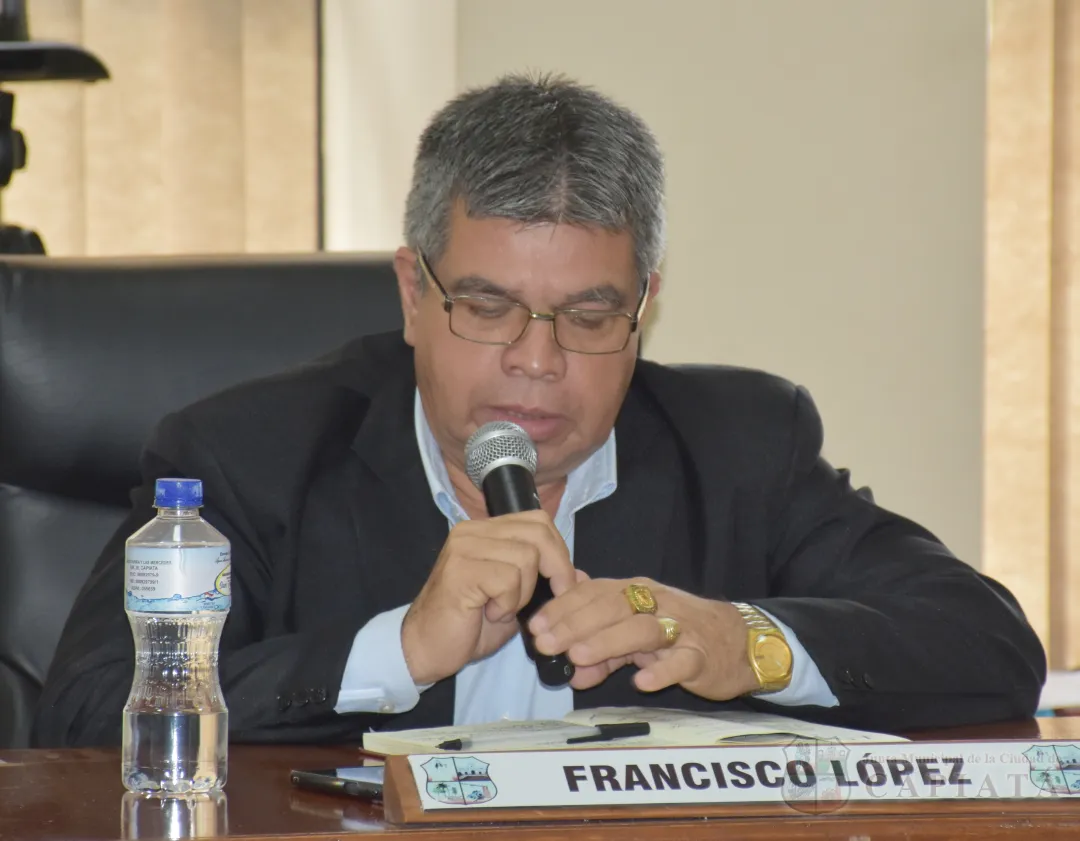 Concejal López solicita instalación de reductores de velocidad sobre la calle Buenaventura Castillo