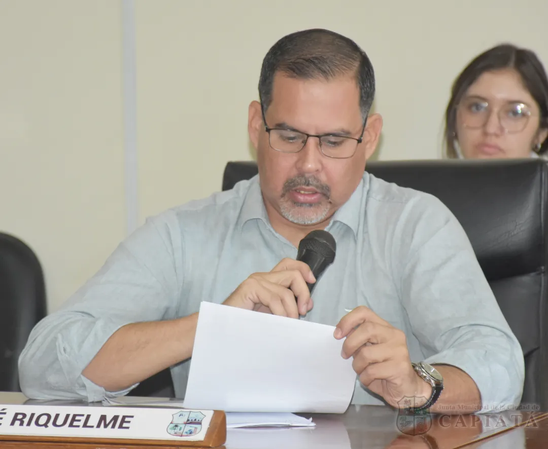 Concejal Riquelme solicita a Obras realizar una verificación de las aulas de la Esc. Bás. Nº 6955 Oscar Aguilera