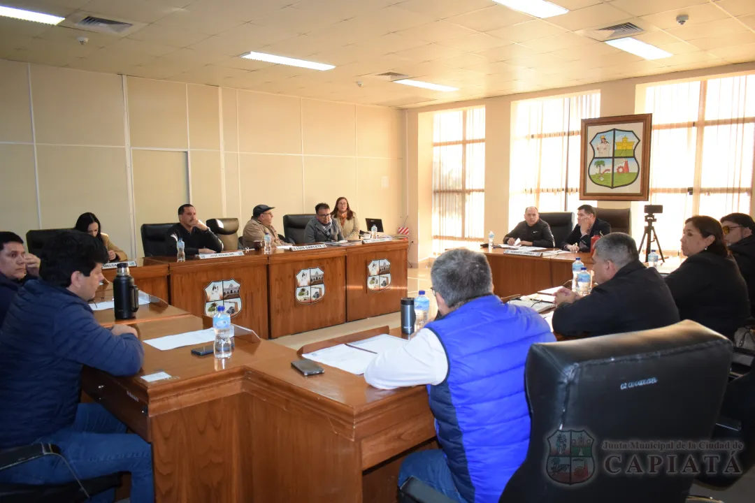 Autorizan al Ejecutivo Municipal llamado a contratación por excepción por urgencia impostergable en el marco de la Emergencia Distrital