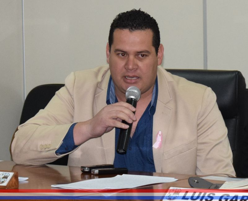 Sector de ruta I se beneficiará con nuevos tramos asfaltados, informó el concejal Hugo Nagel