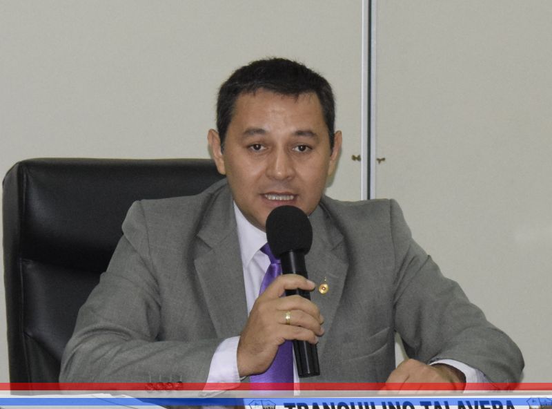 Solicitan al Ejecutivo Municipal la limpieza del desague ubicado en Cía. 7ª Posta Ybyraró