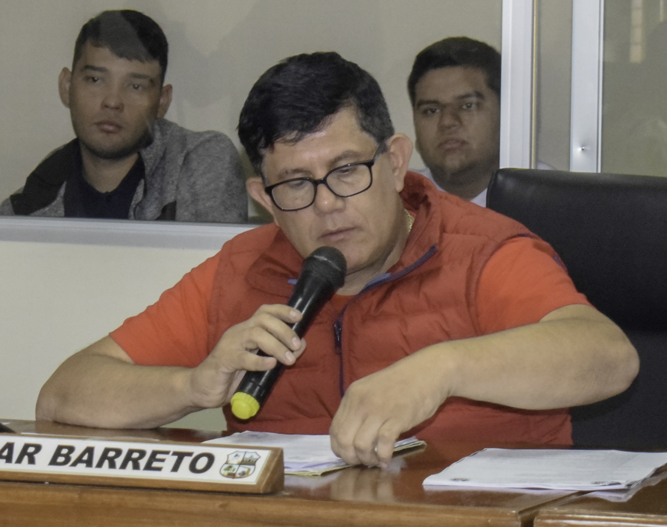Concejal Barreto expone caso de disputa sobre un terreno municipal, desafectado por Ley, e insta al Ejecutivo Municipal a interiorizarse del caso y hacer cumplir la Ordenanza Nº 05/2007