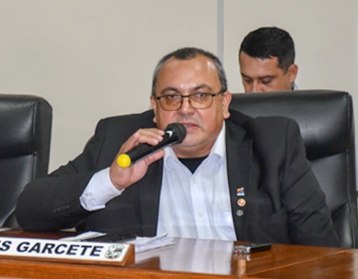 Reglamentarán Ordenanza que regula la organización de torneos de fútbol amateur que se desarrollan en plazas públicas
