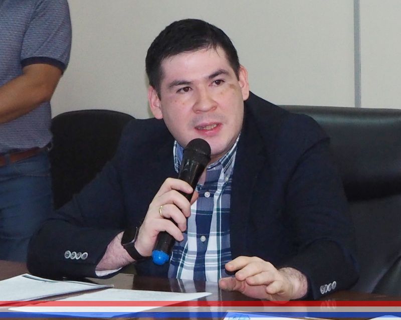 Concejal Jiménez felicita a los jóvenes capiateños adjudicados con las becas universitarias de Itaipú Binacional