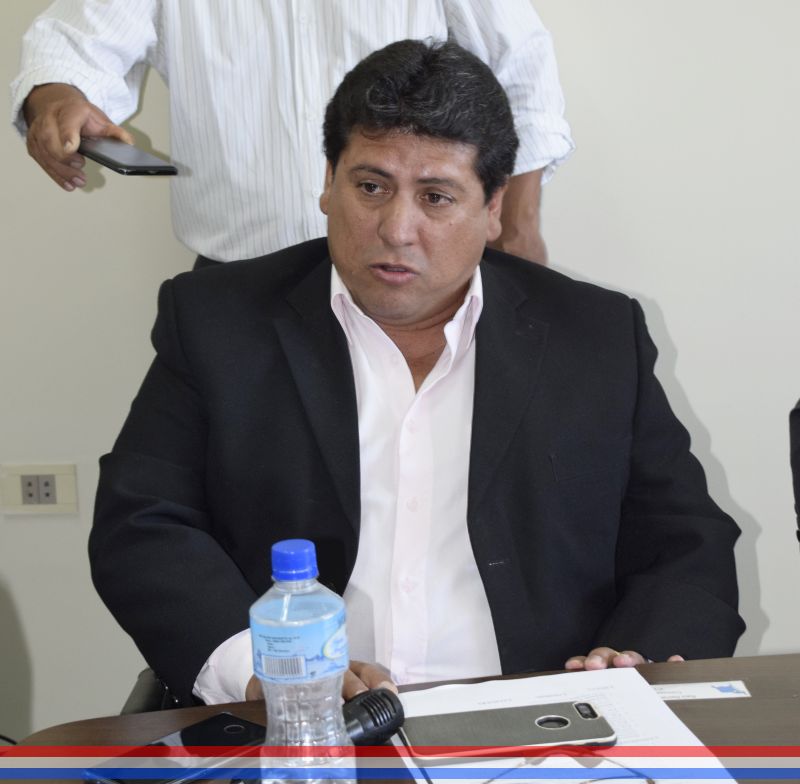 Empresa de transporte realiza poda de árboles sin permiso en propiedad ubicada en la Cía. 16ª Urugua y, denunció edil