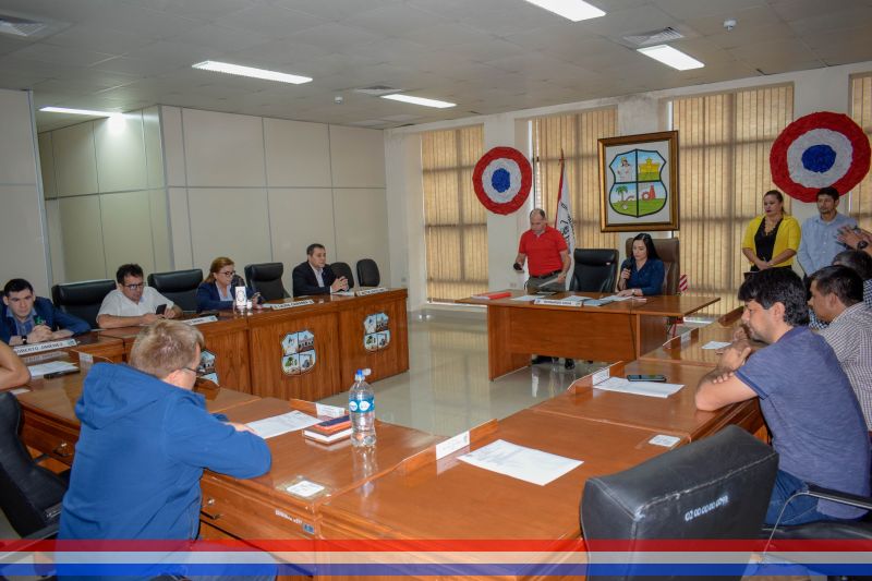 Proyecto de pliego de bases y condiciones para llamado a licitación pública nacional “Construcción de Sistema de Drenaje Pluvial en la calle Adán Ramírez de la compañía 5ª Yataity – barrio San Jorge" es devuelto al Ejecutivo Municipal