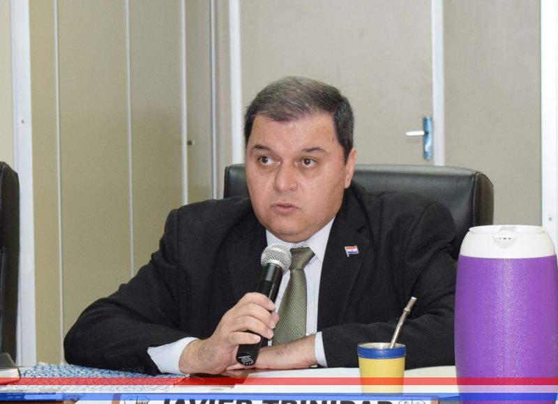 Reconocerán la extensa trayectoria profesional y la calidad de ciudadano de Don Julián Valdez