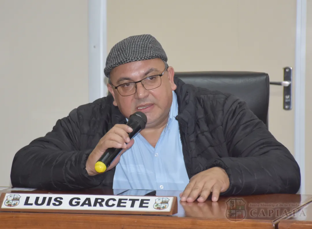 Concejal Garcete reitera la solicitud al Ejecutivo Municipal de que notifique a las aguaterías privadas que destruyen los asfaltados