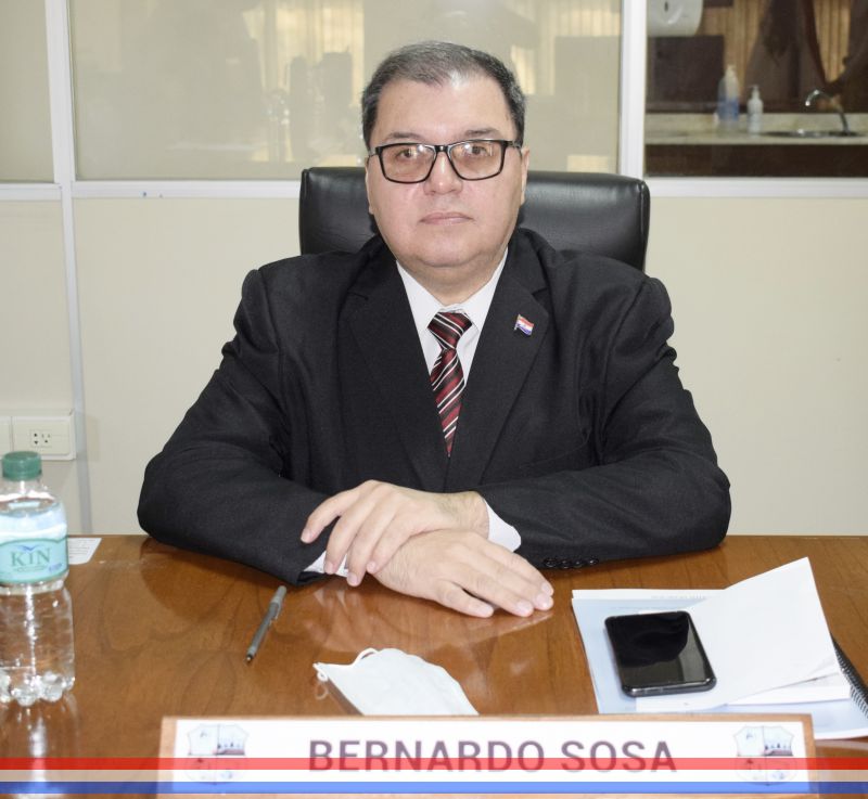 Congratulaciones al Colegio Nacional de Capiatá por sus 65 años de vida institucional