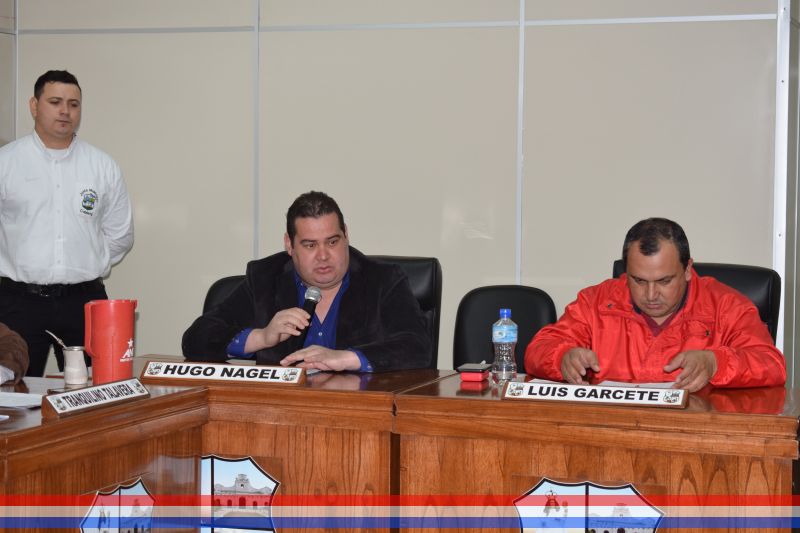 Solicitan a la Dirección de Obras el bacheo de la Avda. Dr. Pedro López Godoy en su intersección con la ruta I