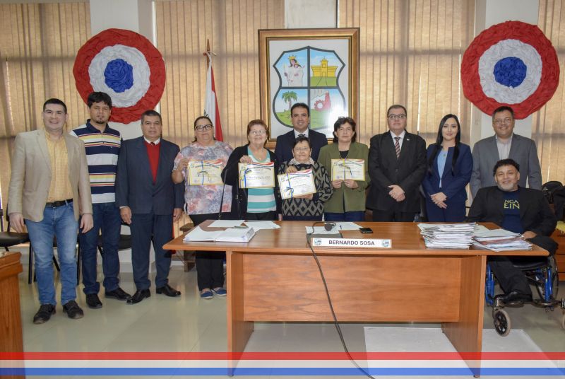 Reconocimiento a vecinos del barrio La Candelaria por la creación del Paseo La Candelaria, una ejemplar obra