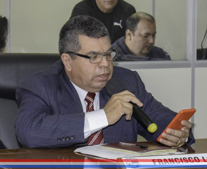 Concejal López solicita al Ejecutivo Municipal el decomiso de combustibles puestos a la venta de manera ilegal