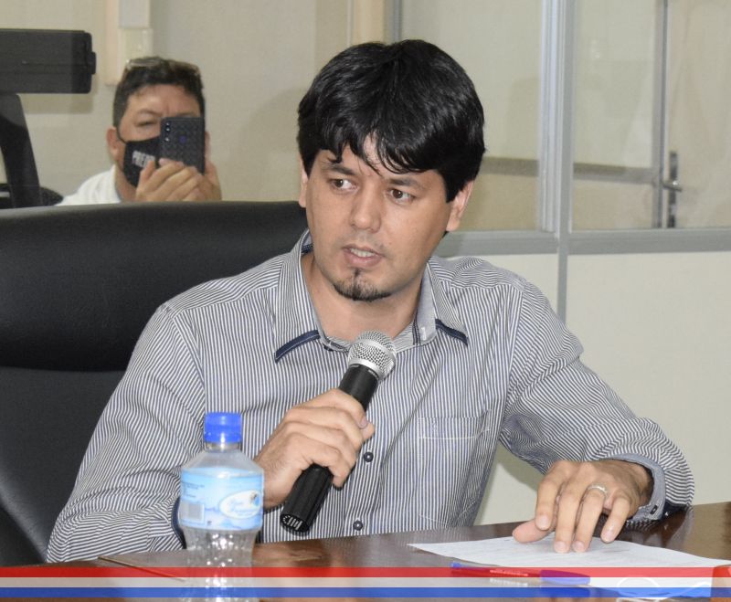 El joven y destacado basquetbolista capiateño Jesús Pont Vaesken recibirá reconocimiento por parte de la Junta Municipal