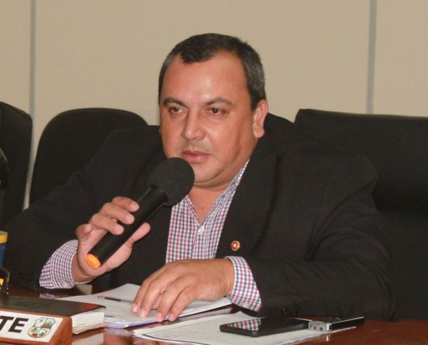 Solicitan limpieza de las canaletas de desagüe ubicadas a la altura del Km. 22,500 para evitar acumulación de agua