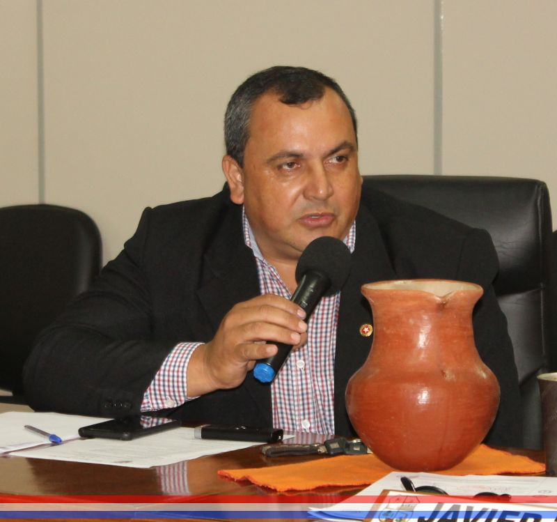 Reiteran pedido al Ejecutivo Municipal de realizar control sobre el derrame de aguas servidas en los nuevos asfaltados
