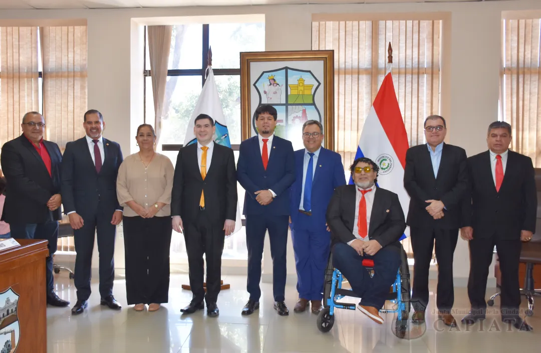 Asumió la nueva Mesa Directiva, periodo 2025 – 2026, conformada por el concejal Braulio Riquelme, como Presidente, y por el concejal David Llano, como Vicepresidente