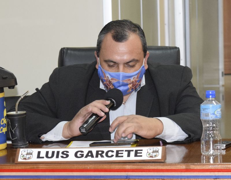 Funerarias cobran considerable monto de dinero por excavación en el camposanto, refirió el concejal Garcete