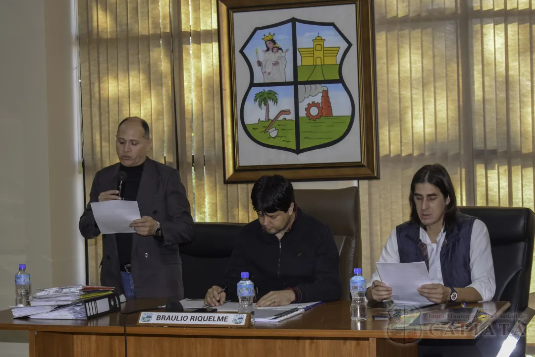 SESION ORDINARIA DE LA JUNTA MUNICIPAL DE CAPIATA: Notas Recibidas y Expedientes Dictaminados