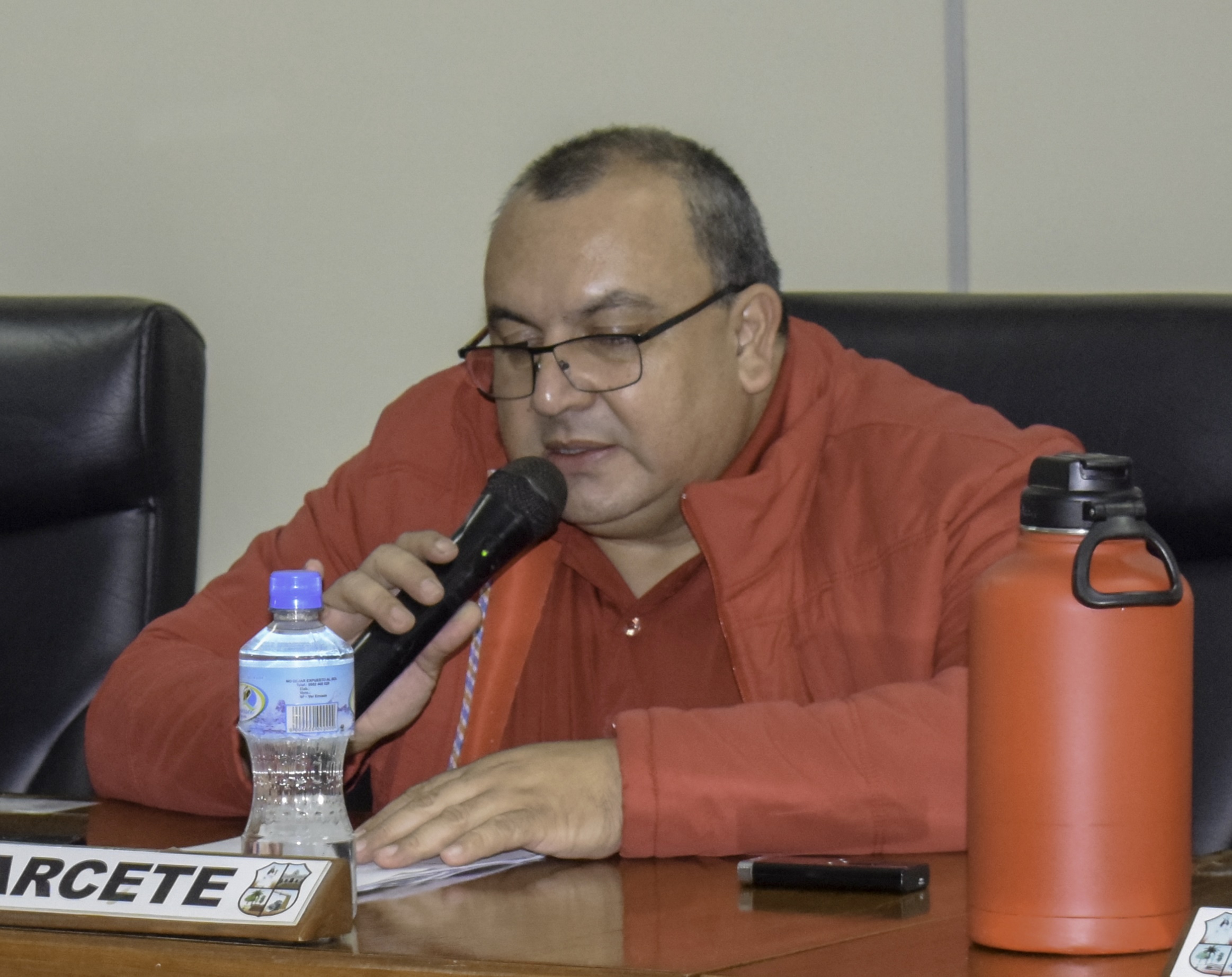 Solicitan informe a las empresas de transporte público interno sobre la situación de cada una de sus flotas de vehículos