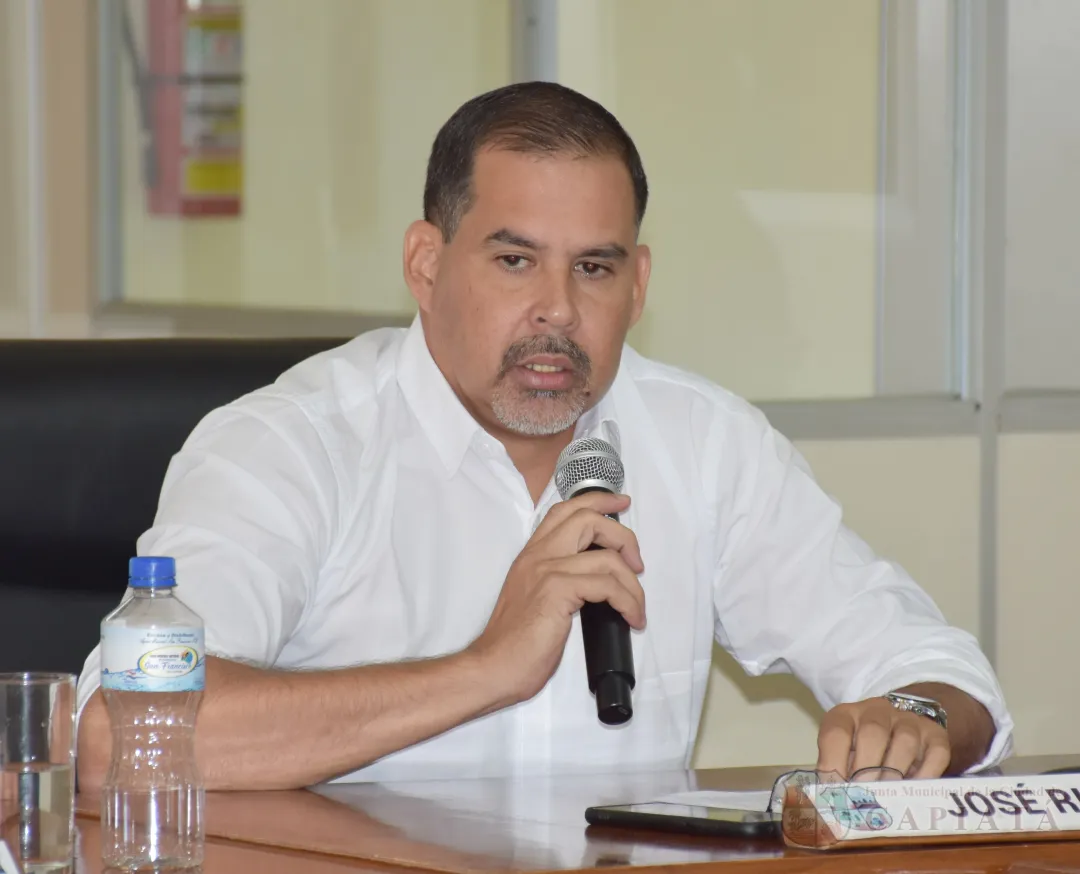 Solicitan al Departamento de Obras presentar ante el Pleno los proyectos de desagüe pluvial y que realice verificaciones en puntos críticos