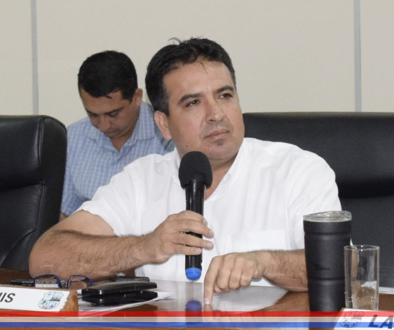 Concejal Denis solicita informe al Ejecutivo Municipal sobre situación  tributaria de la empresa "El Ahorrazo"