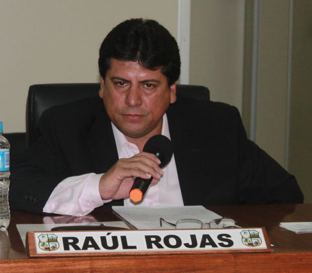 Continúa la quema de basuras en la zona del Km. 21 ruta I, denunció el concejal Raúl Rojas